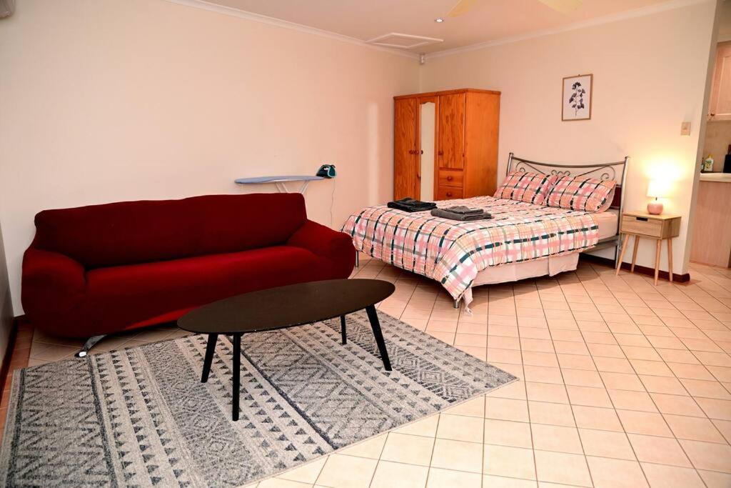Spacious Studio In Alicesprings Queenbed+Ksairbed Alice Springs Zewnętrze zdjęcie