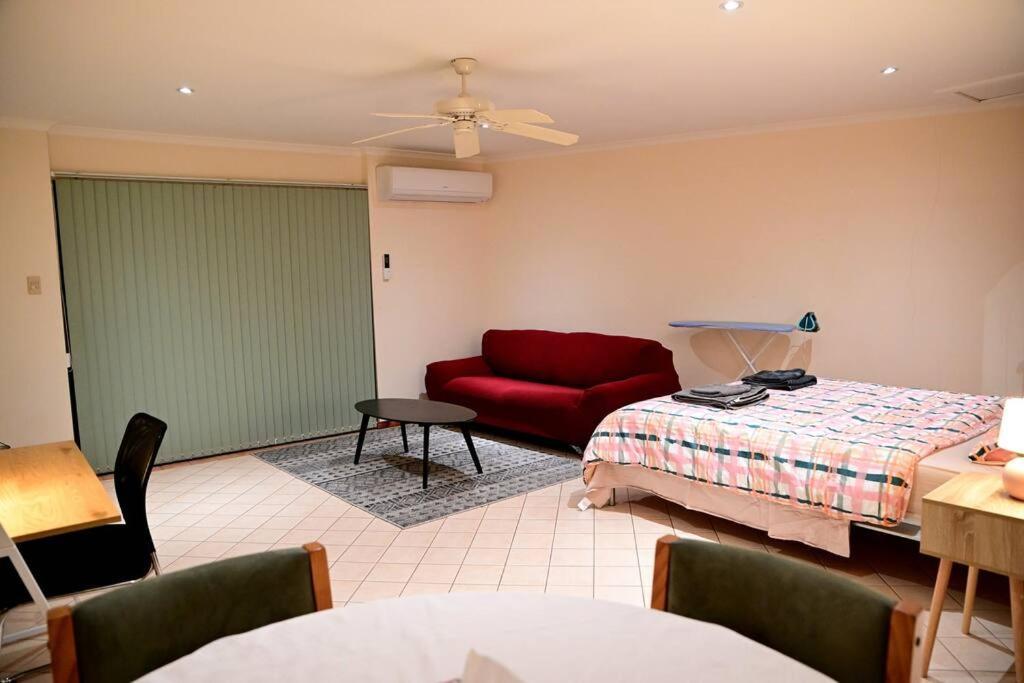 Spacious Studio In Alicesprings Queenbed+Ksairbed Alice Springs Zewnętrze zdjęcie