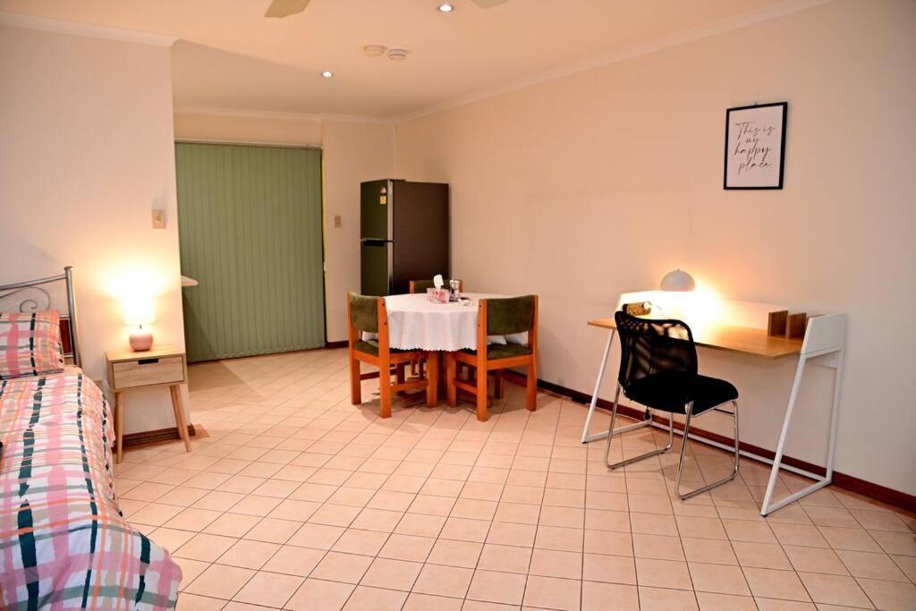 Spacious Studio In Alicesprings Queenbed+Ksairbed Alice Springs Zewnętrze zdjęcie