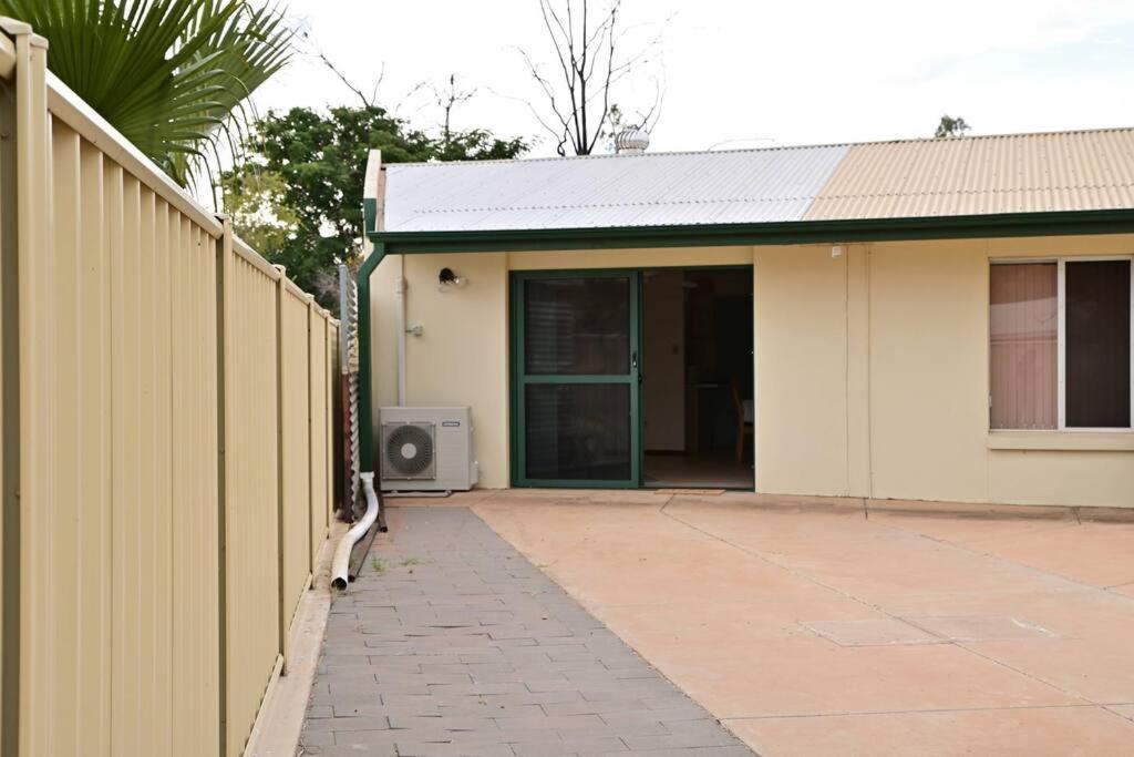 Spacious Studio In Alicesprings Queenbed+Ksairbed Alice Springs Zewnętrze zdjęcie